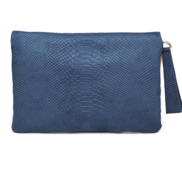 Faux Snakeskin Embossed Foldover Clutch - Picture 2 of 4